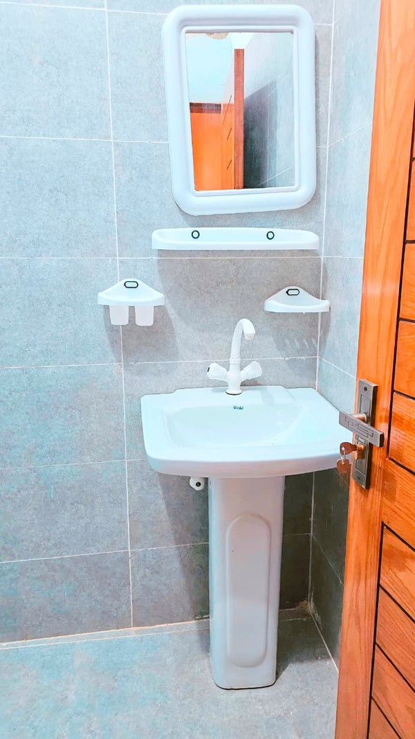 Modern Bathroom Wash Basin with Sleek Design and Durable Finish